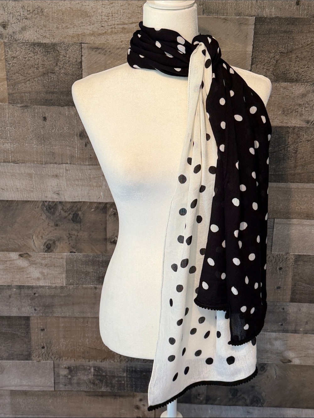 Black and White polka dot scarf - Picture 15 of 16